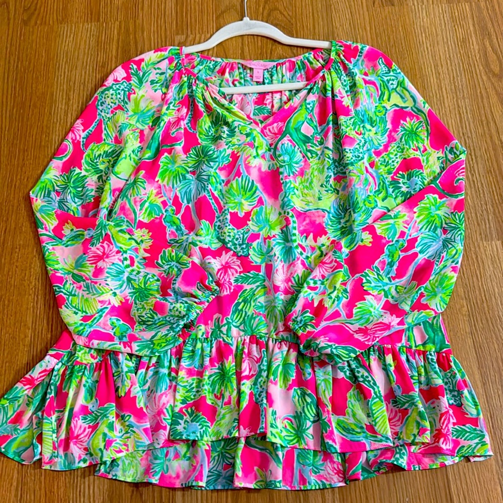 Lilly Pulitzer Lileeze blouse.